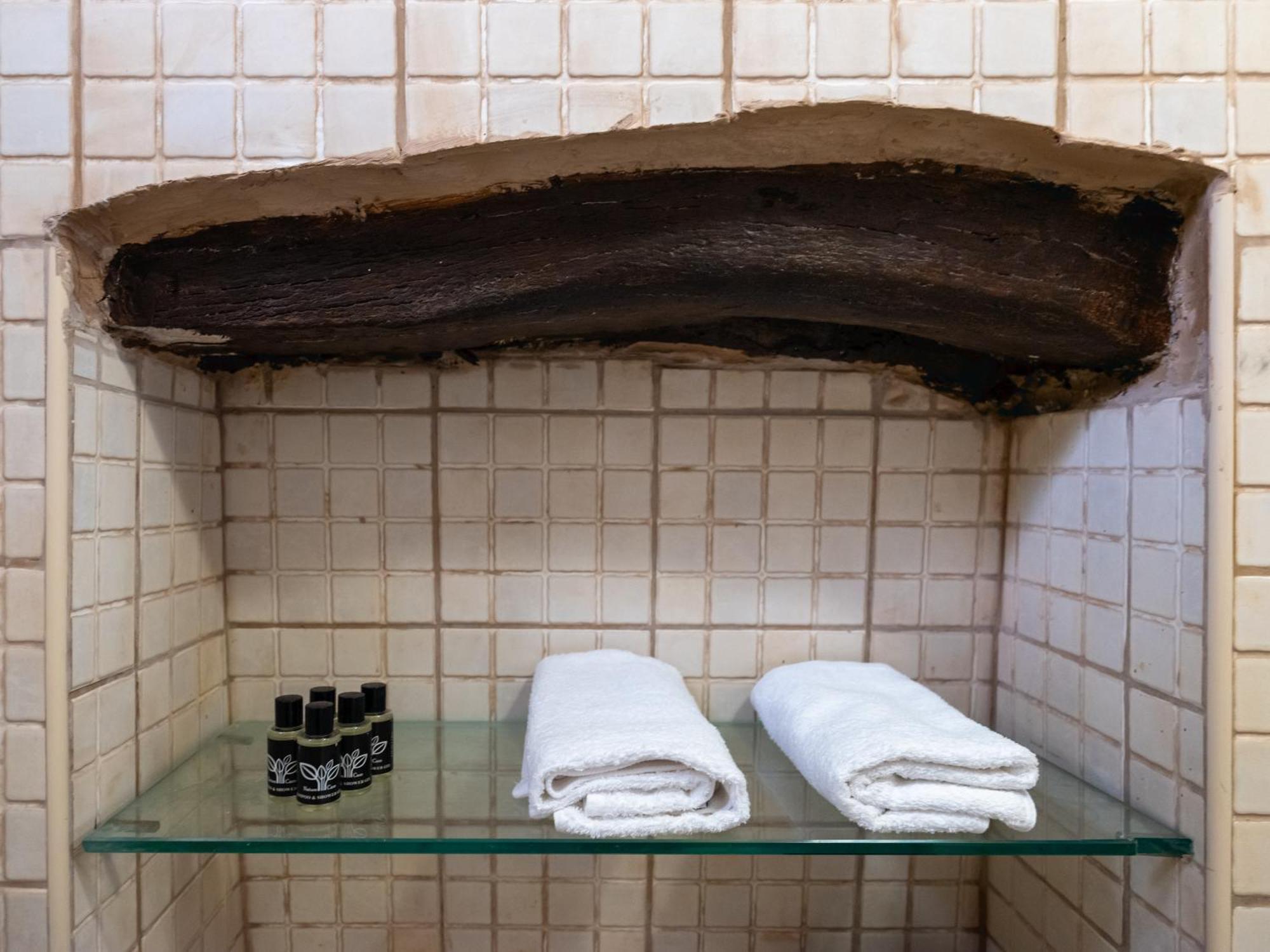 Orne Ornus Traditional House מראה חיצוני תמונה